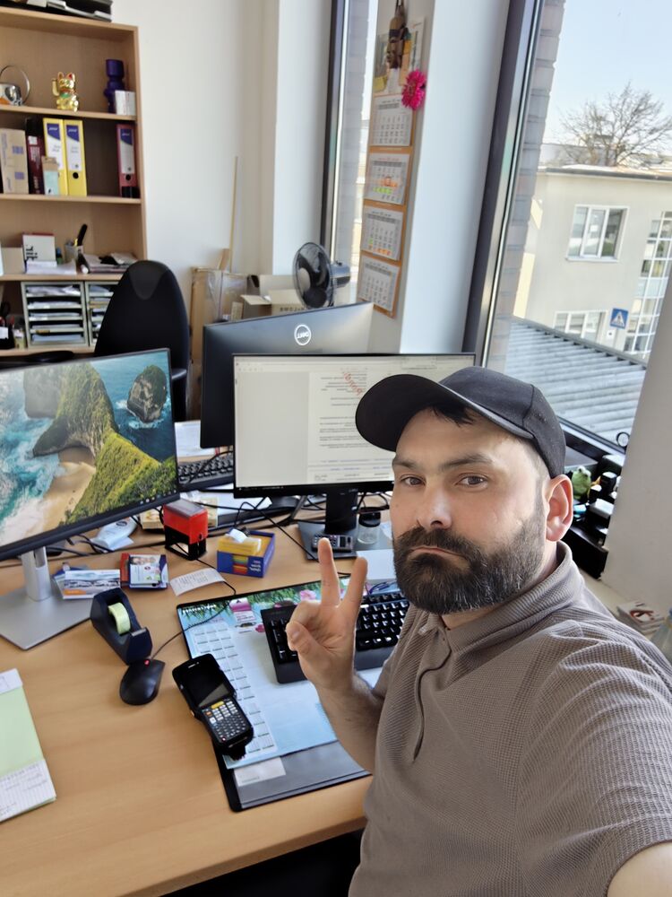  53187630  Dmitrij, 38 ,    