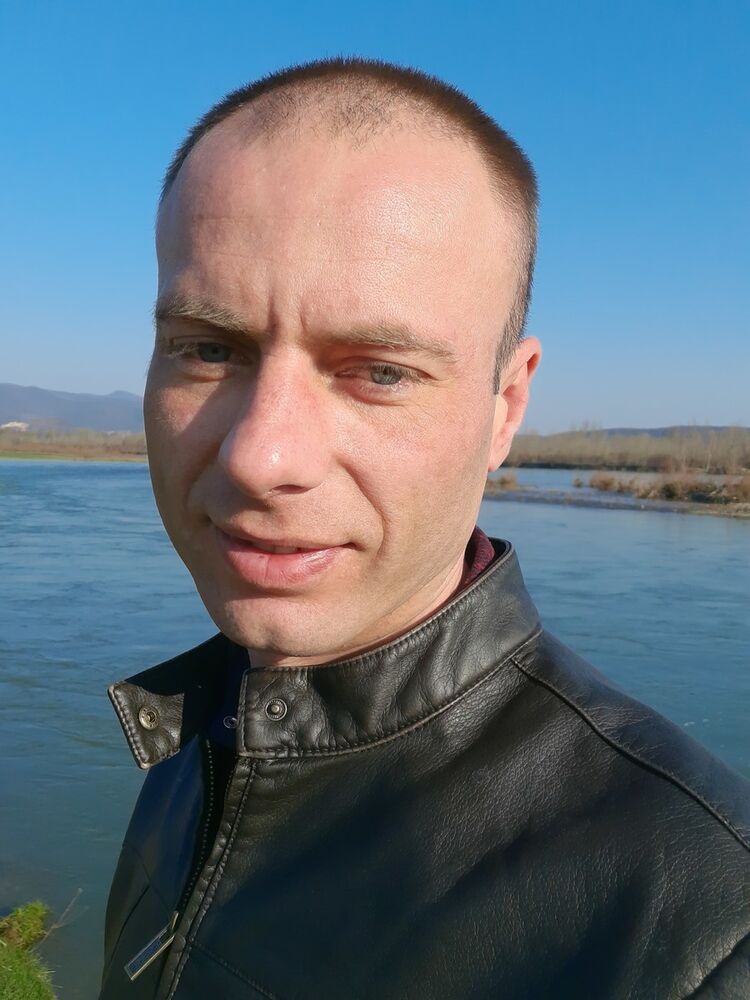  ,   Slavc, 40 ,   