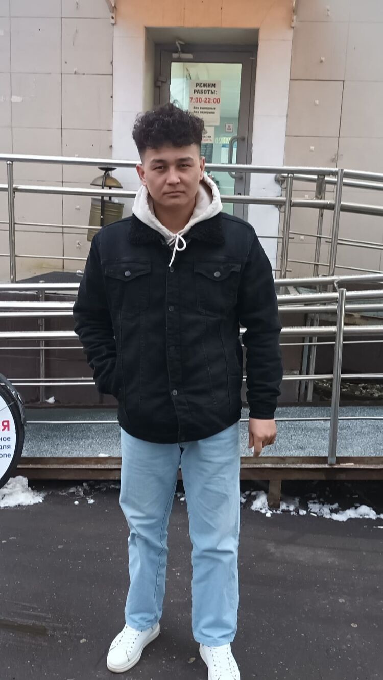  25706760  , 28 ,    New York City