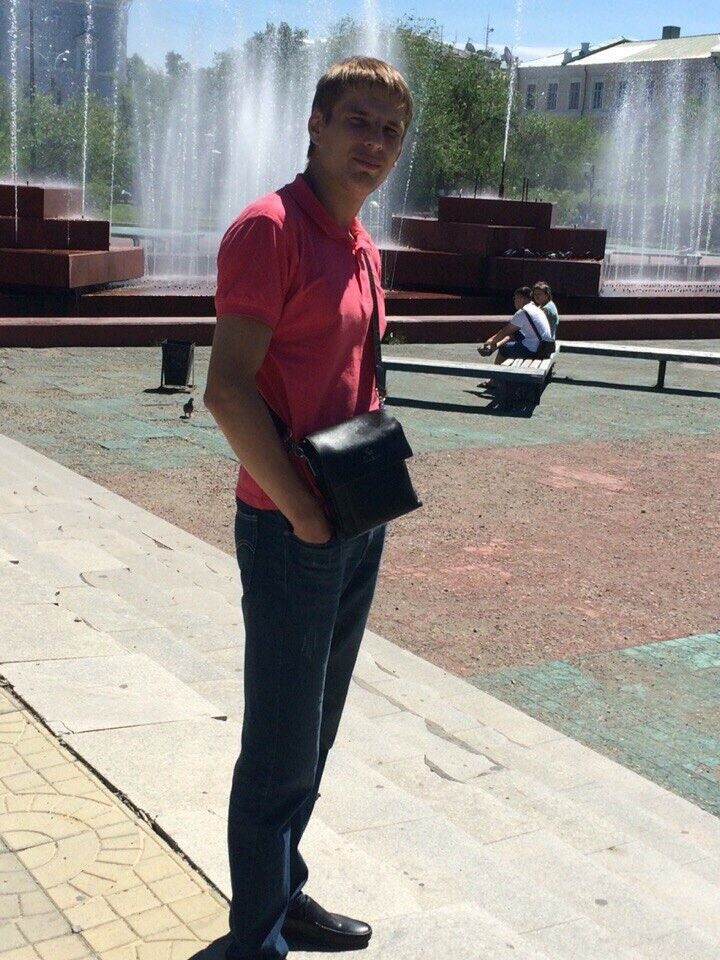  13048460  , 38 ,    