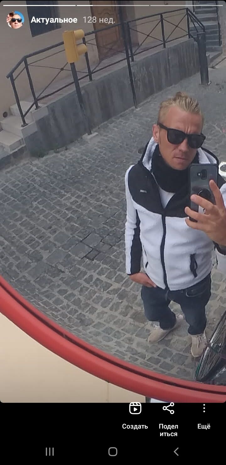  ,   Mik Jager, 40 ,   ,   , c , 