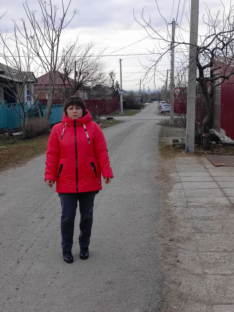  46280350  Dinulik, 34 ,    