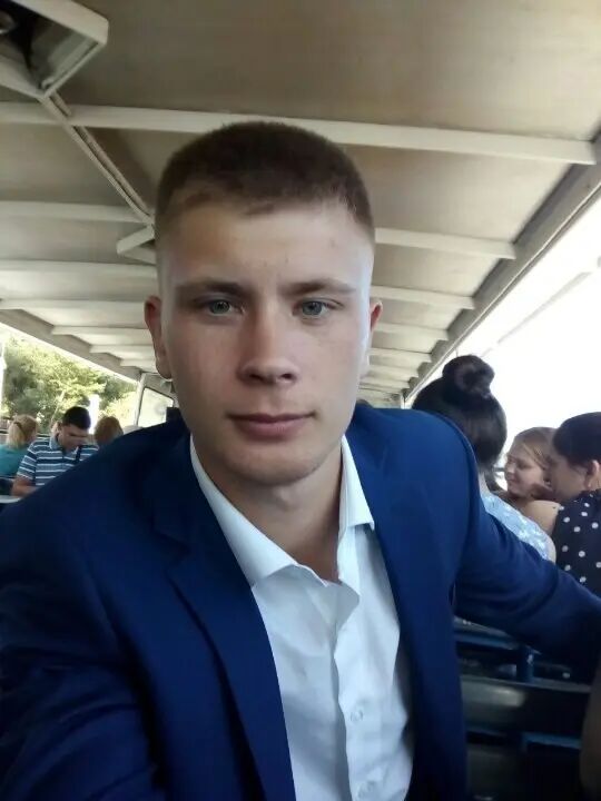  37020660  Loki, 30 ,    