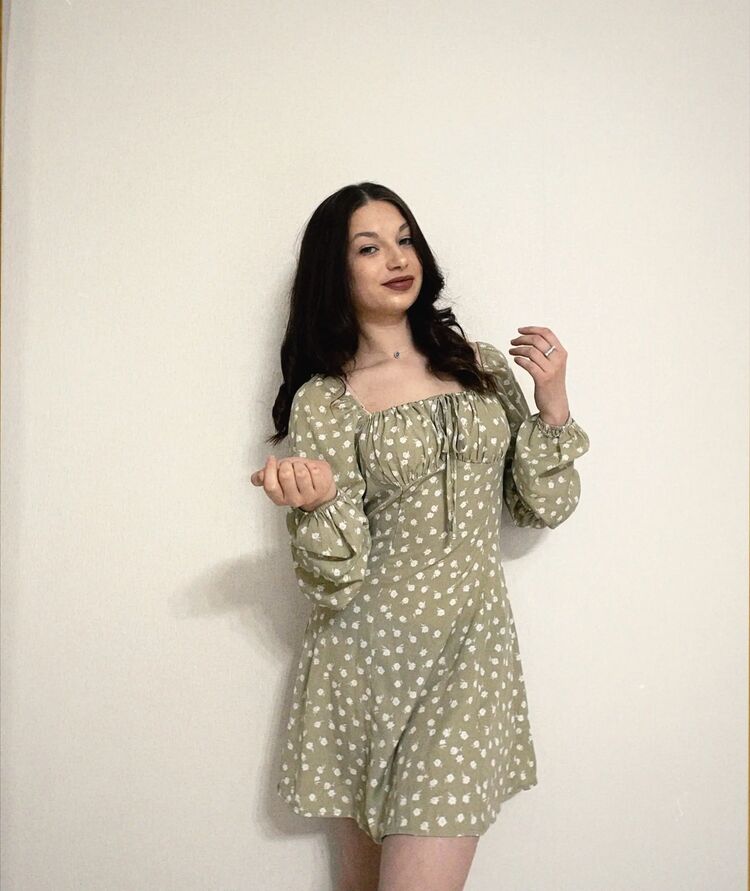  ,   Ekaterina, 21 ,   ,   