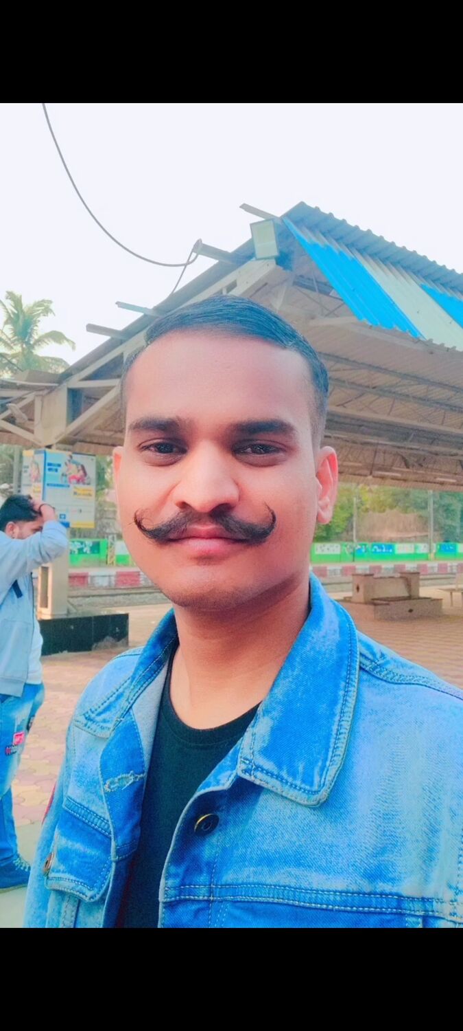  45699200  Royal Singh, 23 ,    