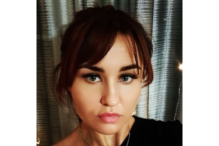  53656930  Inessa, 42 ,     