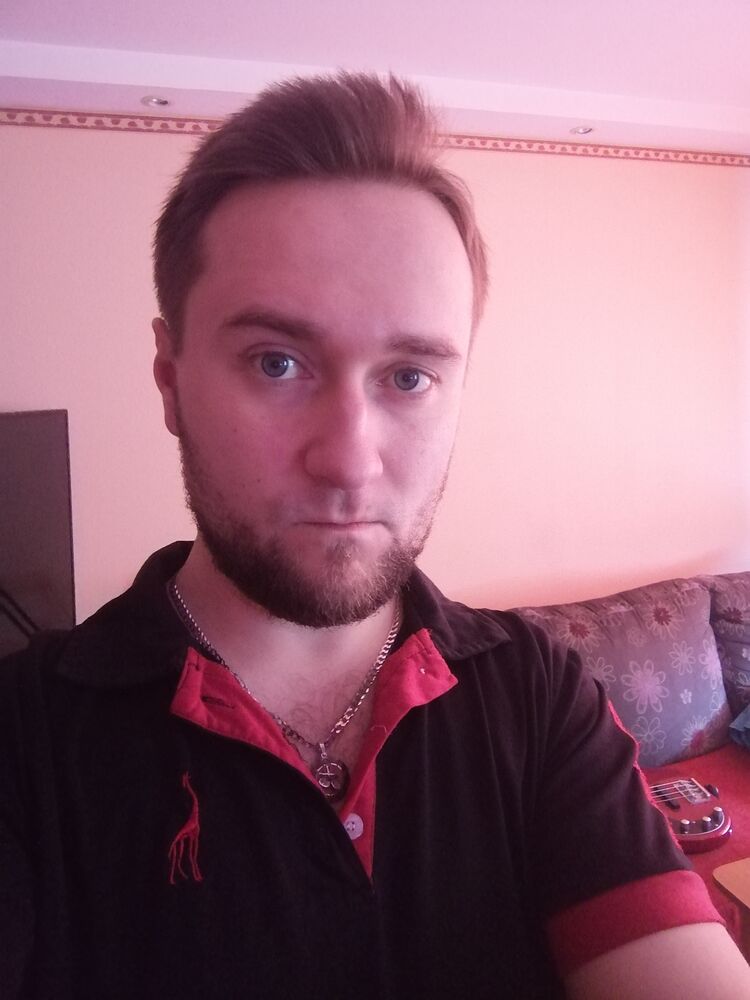  22825290  Andrei, 36 ,    -