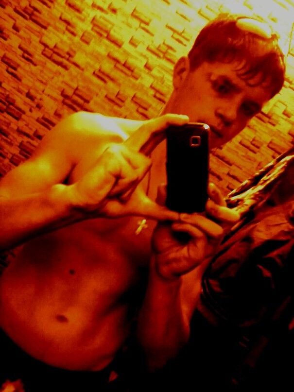  8300800  Sergey, 27 ,    