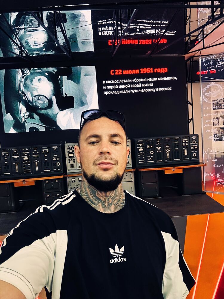  52747630  Dmitriy, 36 ,    