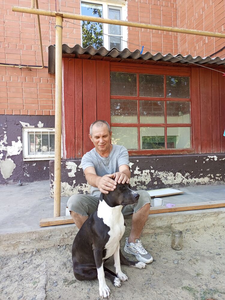  49212950  Aleksei, 48 ,    