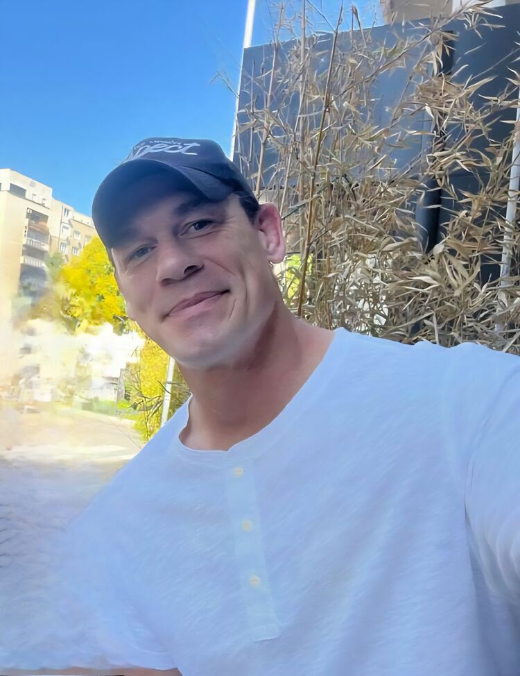  54330320  Alexios, 41 ,    