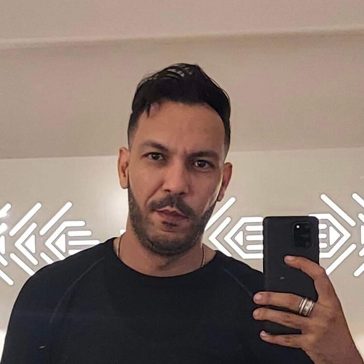  38881310  Emilio, 101 ,    Cannes