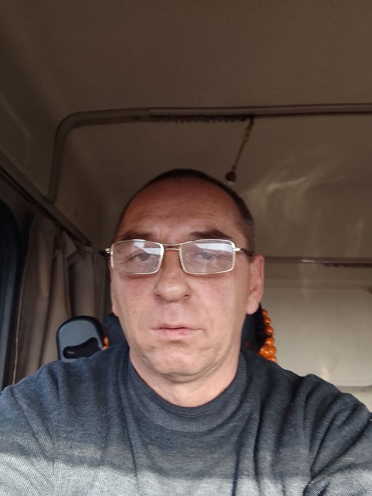  43680430  , 54 ,    