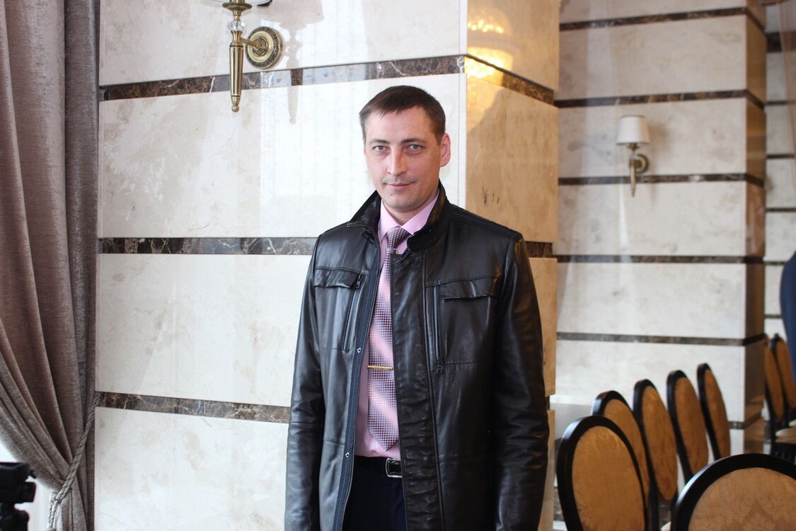  9093850  Vanya, 41 ,    