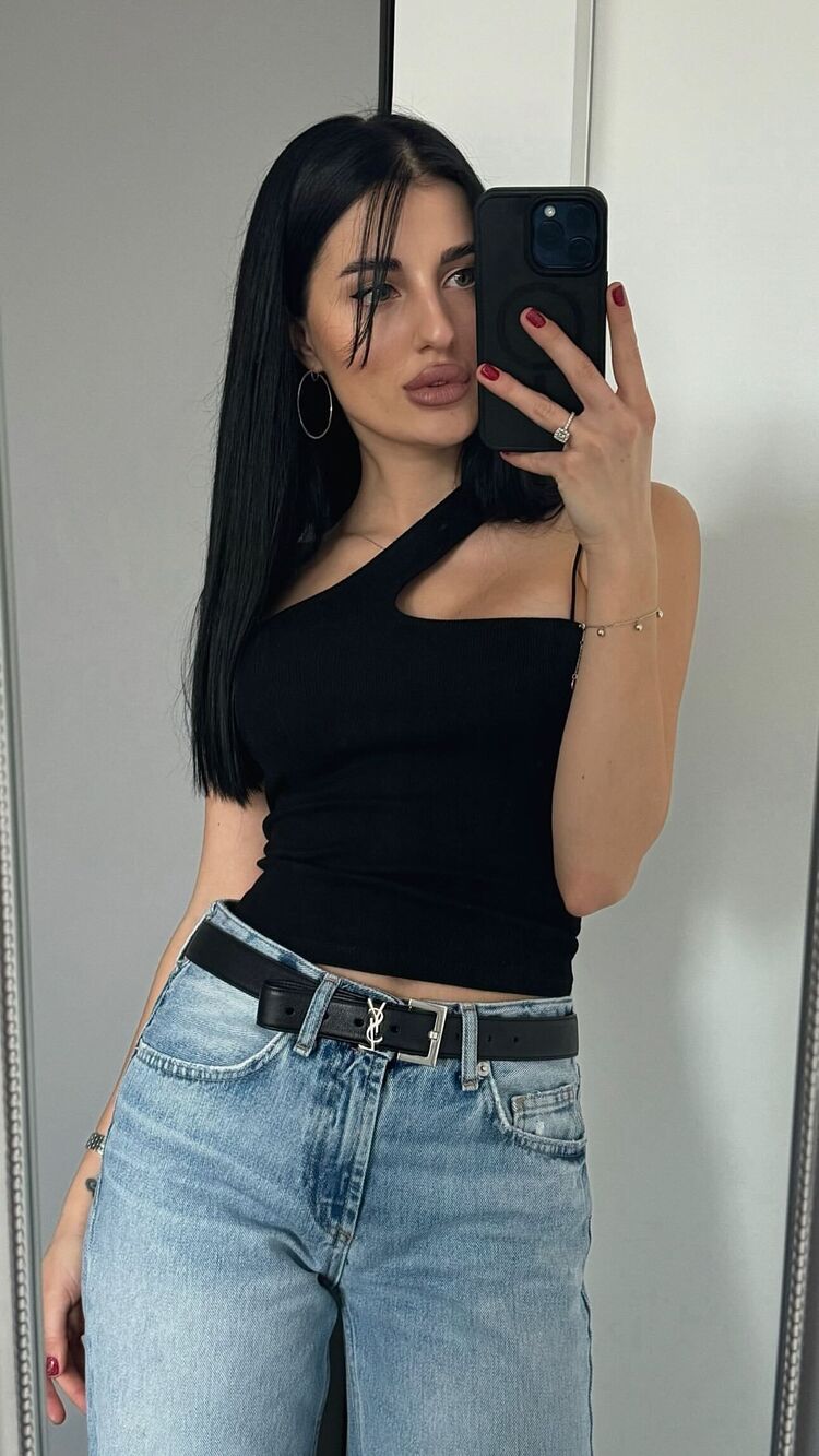  47900110  Vika, 31 ,    