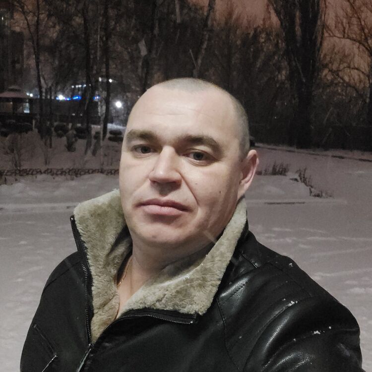  46003980  Aleksei, 43 ,    