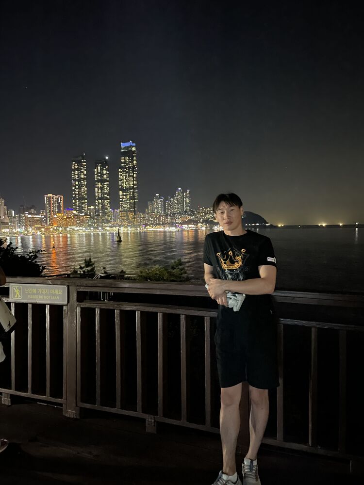  37969590  , 31 ,    Kwangju