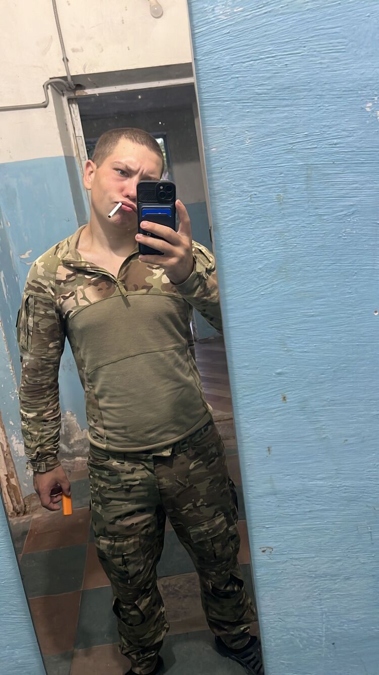  44419550  , 21 ,    