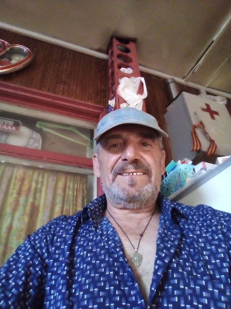  28253560  , 64 ,    