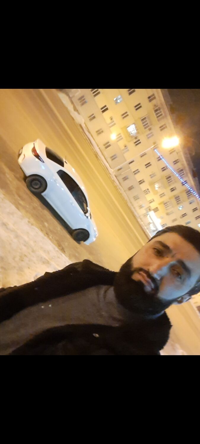  49619320  Yusuf, 31 ,    