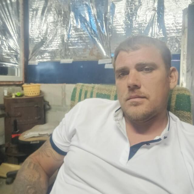  50496830  Ivan, 35 ,    