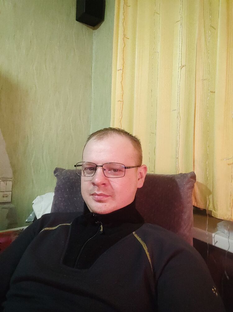  ,   Aleksey, 32 ,   c 