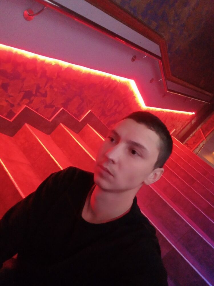 15758800  , 31 ,    