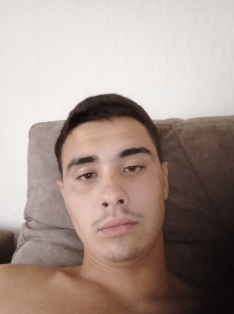  27651220  , 23 ,    