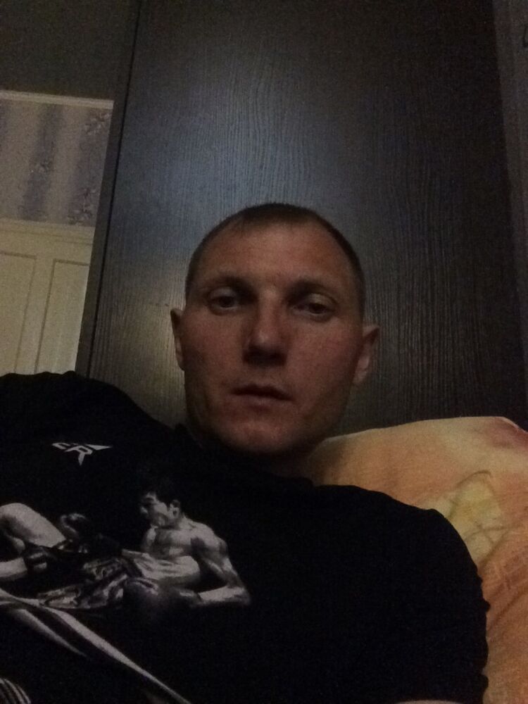  12470630  Dmitry, 42 ,    