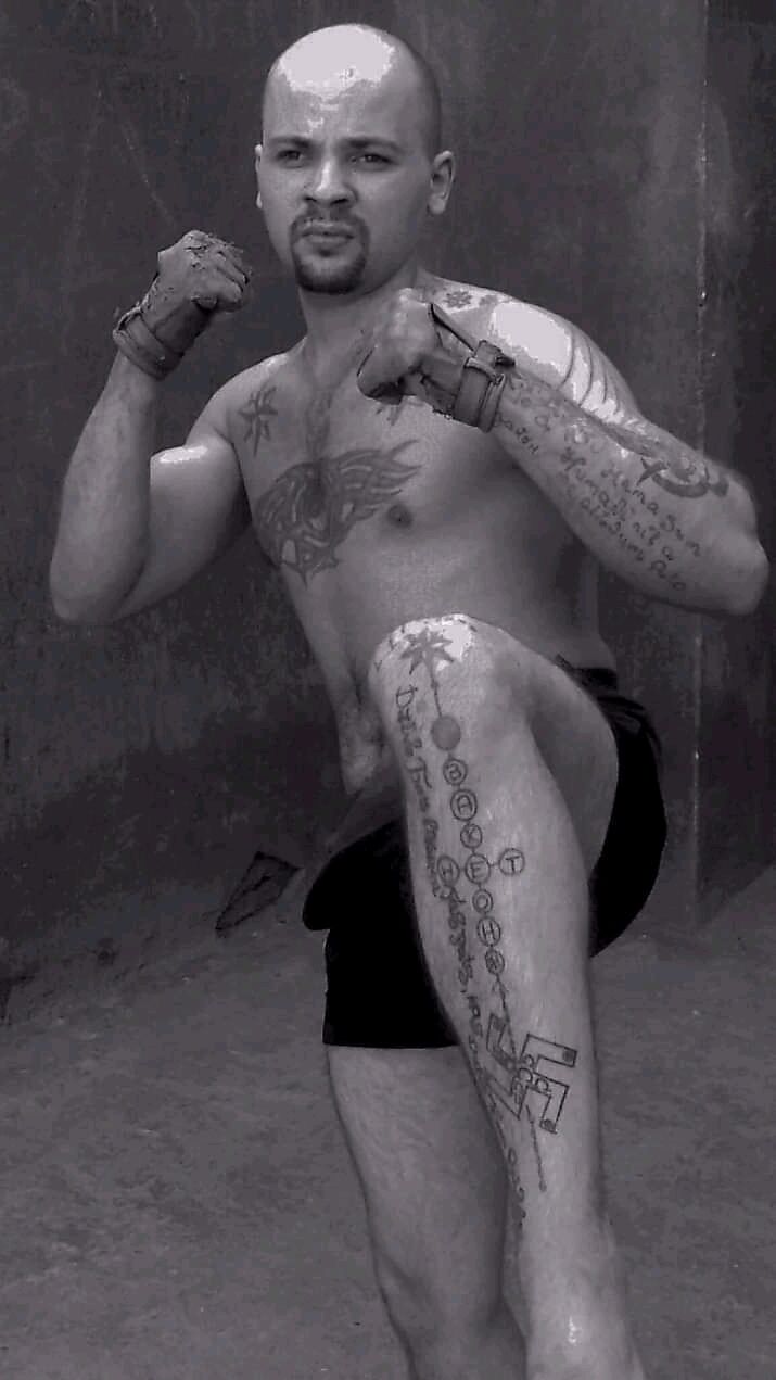  ,   Andruxa, 33 ,   ,   , c 