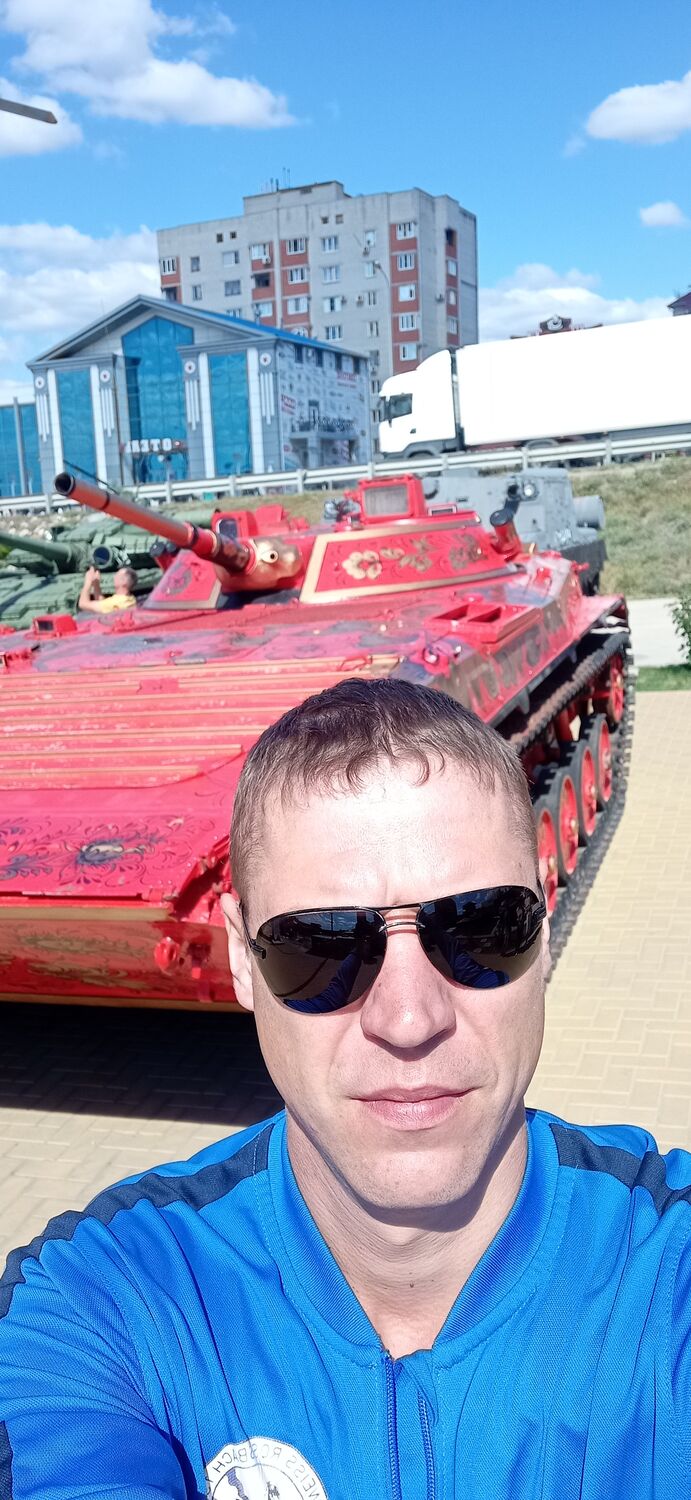  29772090  Awant, 40 ,    