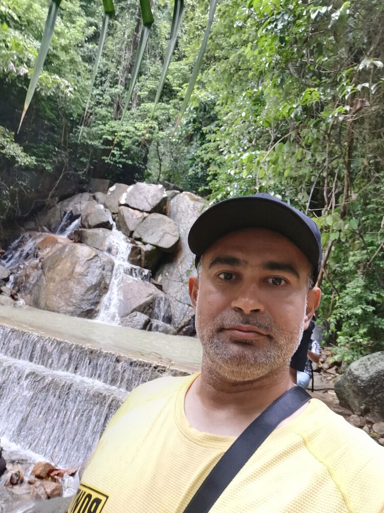  52748810  MOHAMMED, 42 ,    Half Moon Bay
