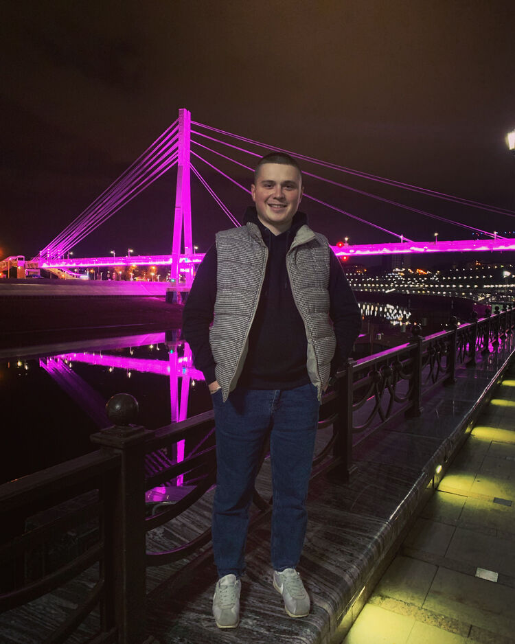  38367890  Dmitriy, 27 ,    