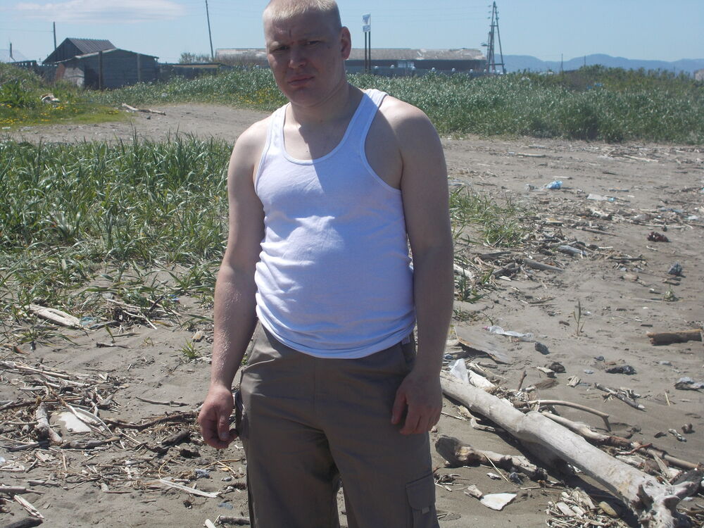  28808970  Georgiy, 38 ,    