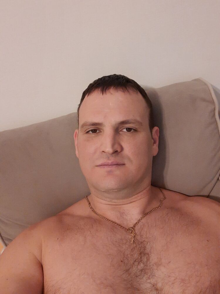  25632440  , 39 ,    