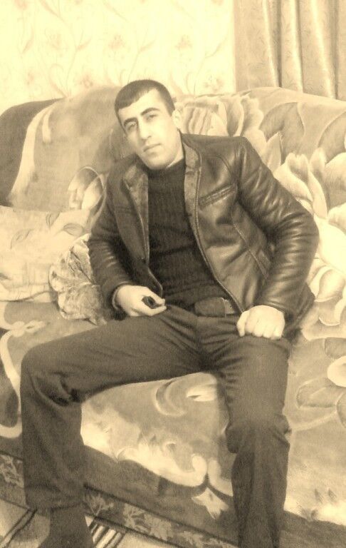 14772070  Dav jan, 38 ,    