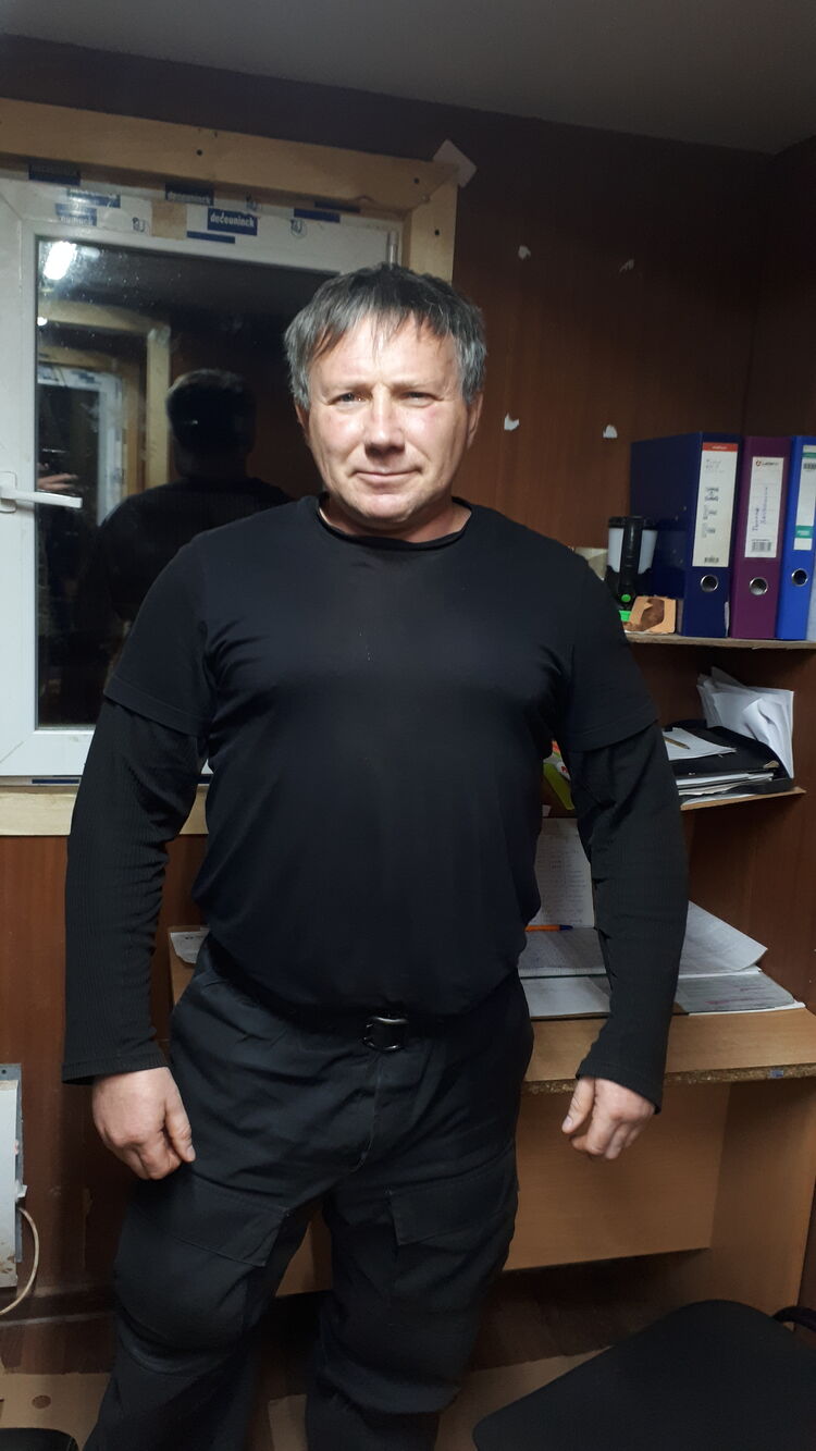 ,   Viktor, 53 ,     , c , 