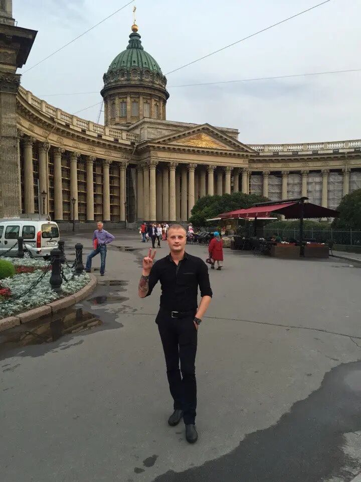  53164610  Ivan, 34 ,    