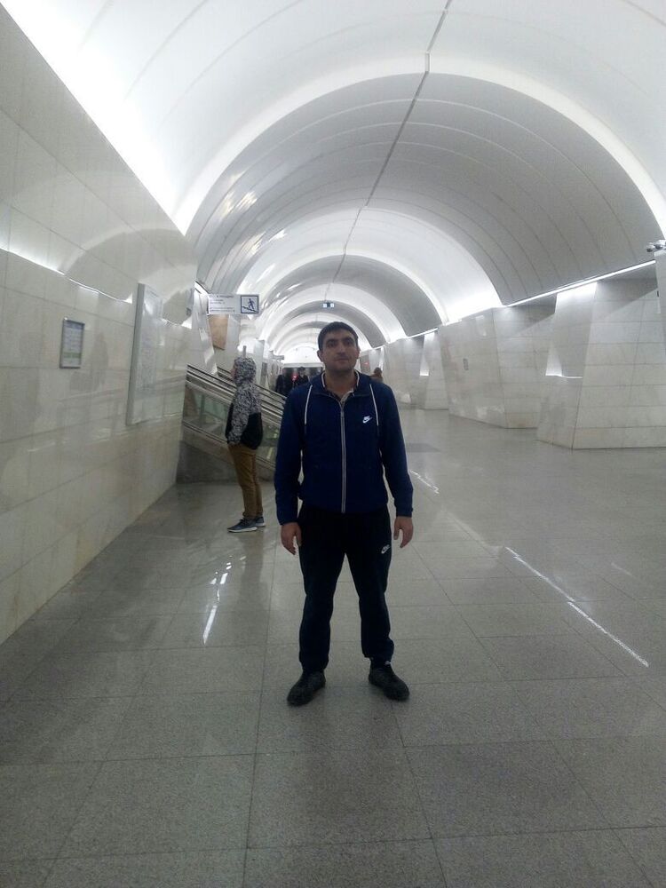  ,   Artur, 38 ,   ,   , c 