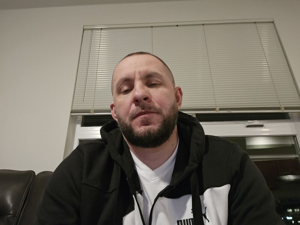  41654910  Vladimir, 39 ,    Biddeford