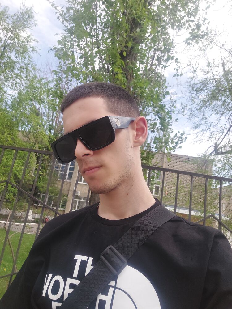  43507980  , 19 ,    