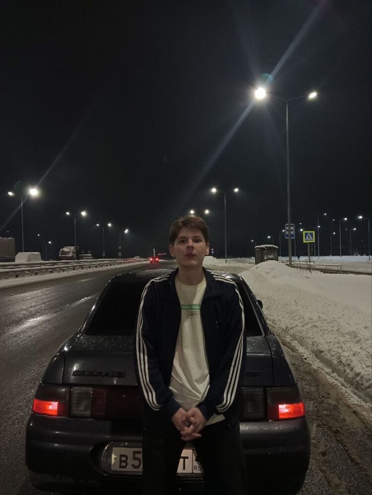  ,   Ilya, 21 ,   ,   , c , 