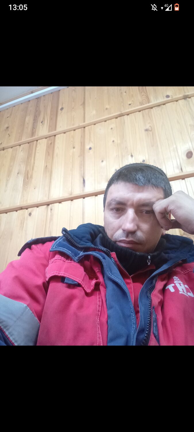  44718810  , 37 ,    