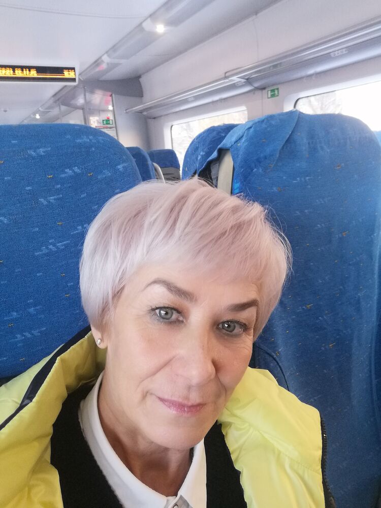  39690480  Galina, 60 ,    