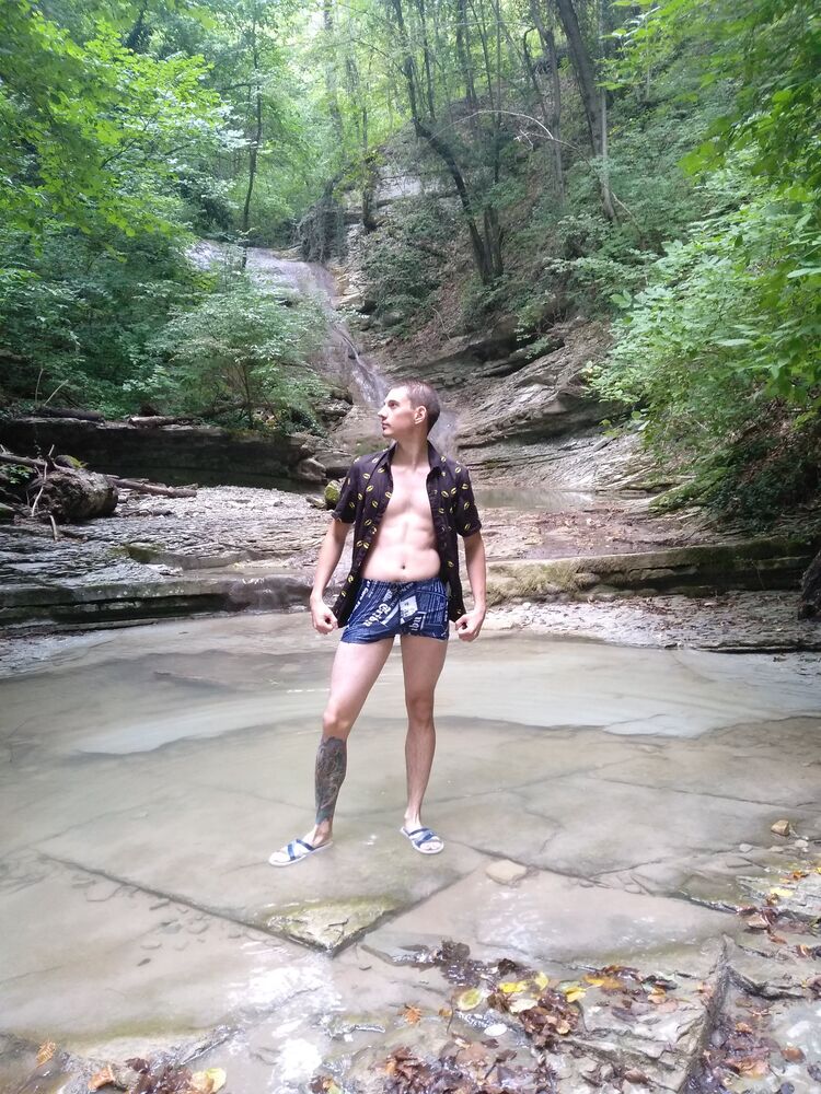  ,   Pavel, 30 ,   ,   , c , 