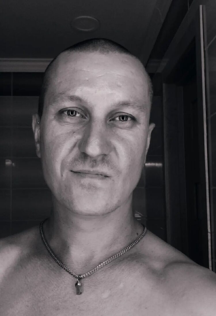  ,   Ivan, 40 ,   ,   , c 