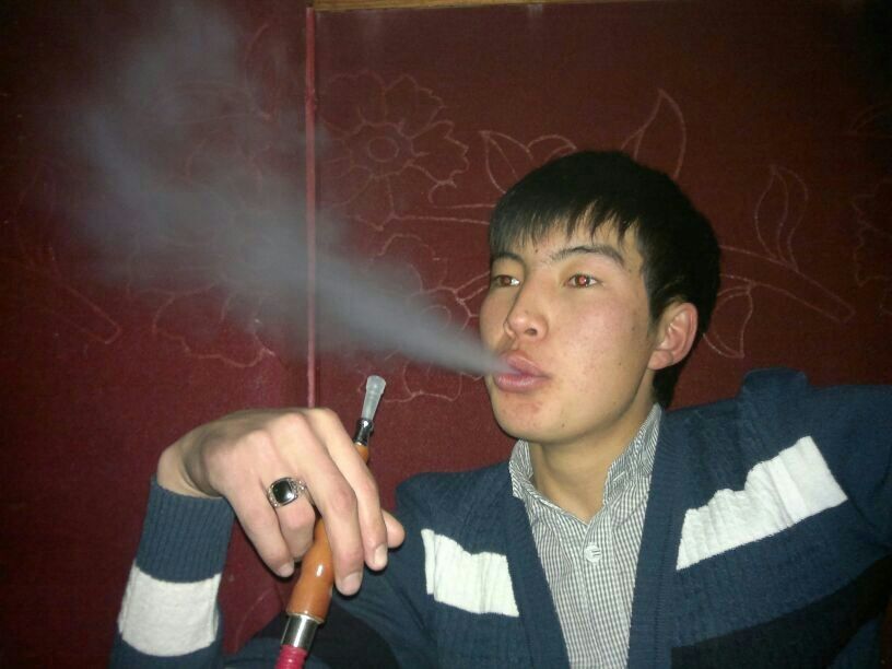  ,   Maks, 32 ,   , 