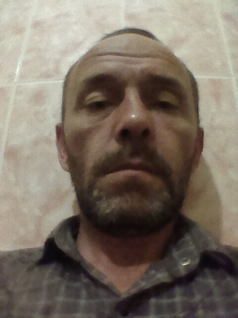  12240210  Sergey, 45 ,    