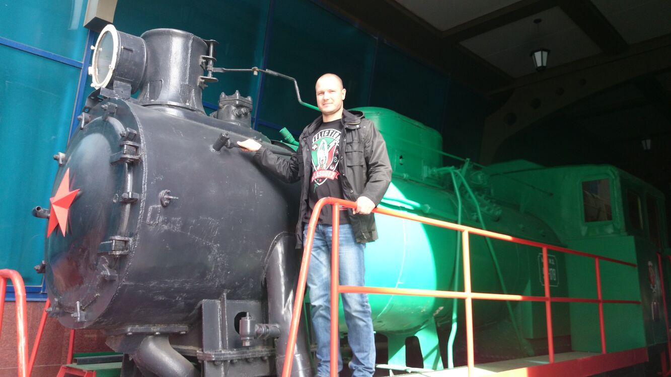  ,   Aleks, 41 ,   ,   