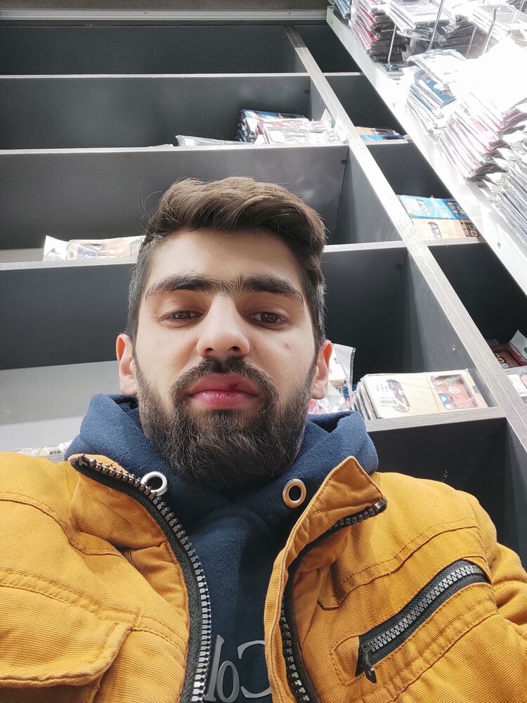  46869090  Anush, 30 ,    